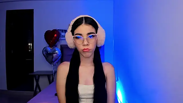 sofi cute01 online show from February 15, 2025, 11:03 pm