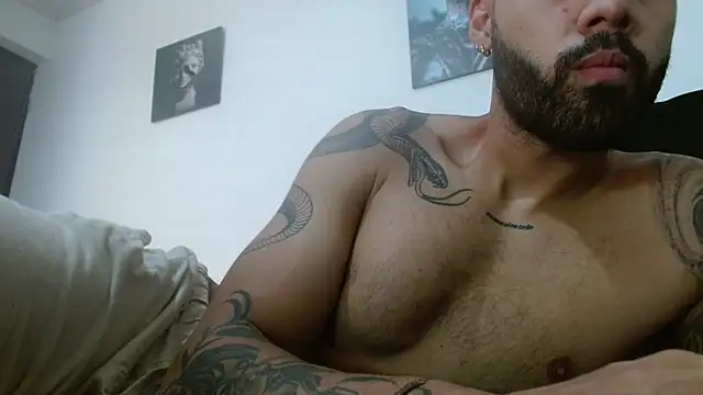 Snapshot of Hendry_ chatting on March 1, 2025, 1:11 am Hendry online show from March 1, 2025, 1:11 am