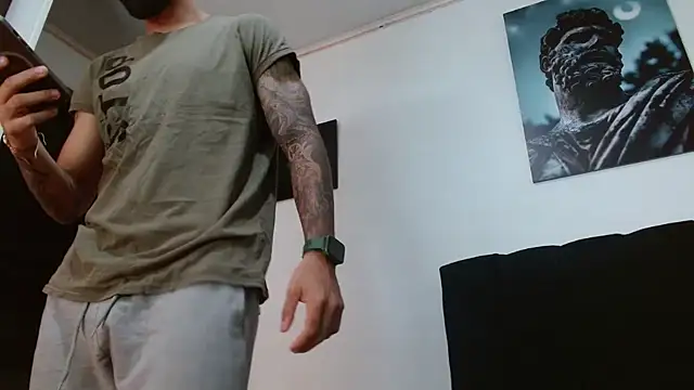 Snapshot of Hendry_ chatting on March 22, 2025, 2:16 am Hendry online show from March 22, 2025, 2:16 am