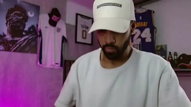 Snapshot of Hendry_ chatting on December 20, 2025, 1:45 am Hendry online show from December 20, 2025, 1:45 am