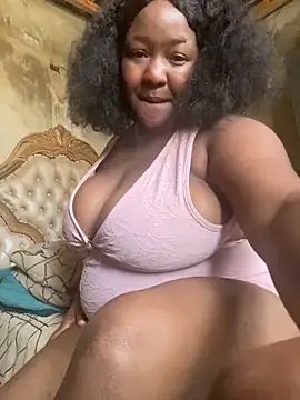 Snapshot of Missmoox24 chatting on March 3, 2025, 12:58 pm Missmoox24 online show from March 3, 2025, 12:58 pm