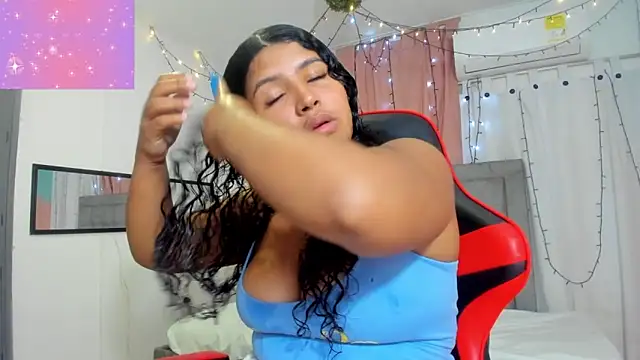 valentina 0  online show from February 13, 2025, 3:29 am