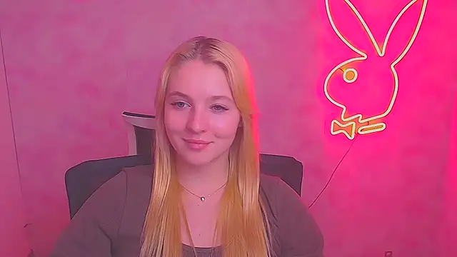 Milka kiss  online show from February 8, 2025, 3:53 pm