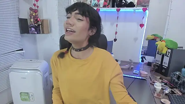 SWEETSAMY39715 online show from February 18, 2025, 1:44 pm