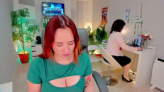 Snapshot of Butterflyblue_dream chatting on January 17, 2025, 12:31 pm Butterflyblue dream online show from January 17, 2025, 12:31 pm