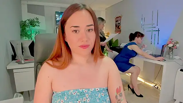 Snapshot of Butterflyblue_dream chatting on March 3, 2025, 4:56 pm Butterflyblue dream online show from March 3, 2025, 4:56 pm