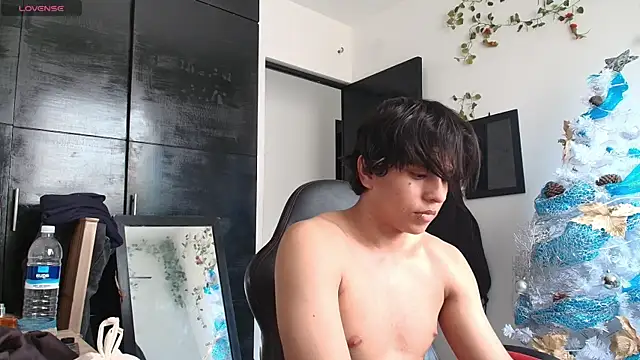 Snapshot of Haruto2001 chatting on December 15, 2024, 7:53 pm Haruto2001 online show from December 15, 2024, 7:53 pm