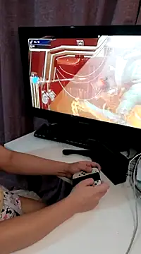 mia  katt online show from February 4, 2025, 8:02 am