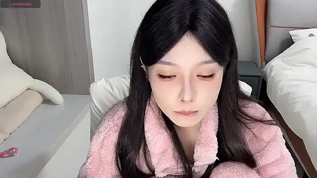 Q-ing online show from December 4, 2024, 8:12 am