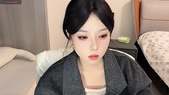 Q-ing online show from December 27, 2024, 7:14 pm