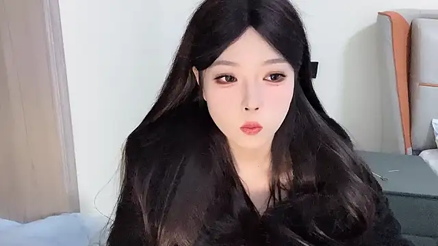 Q-ing online show from January 25, 2025, 11:00 pm