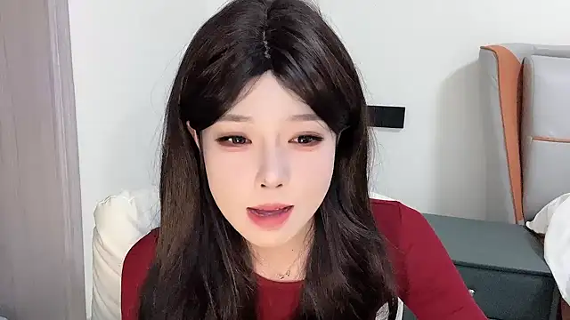 Q-ing online show from February 13, 2025, 4:39 pm