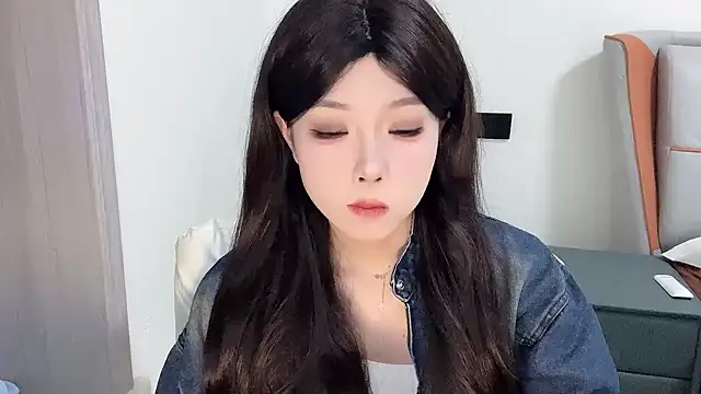 Q-ing online show from February 16, 2025, 4:10 pm