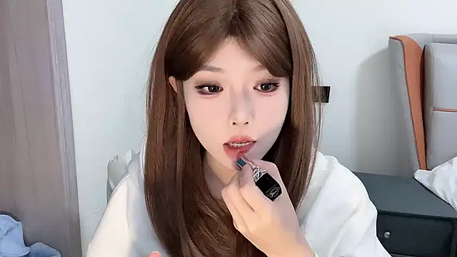 Q-ing online show from February 17, 2025, 4:04 pm