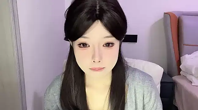 Q-ing online show from March 18, 2025, 5:42 pm