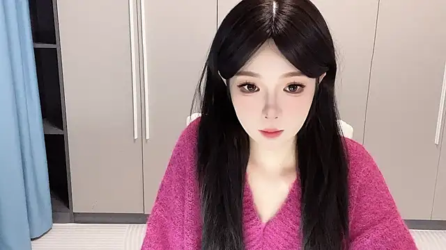 Q-ing online show from October 14, 2025, 1:01 pm