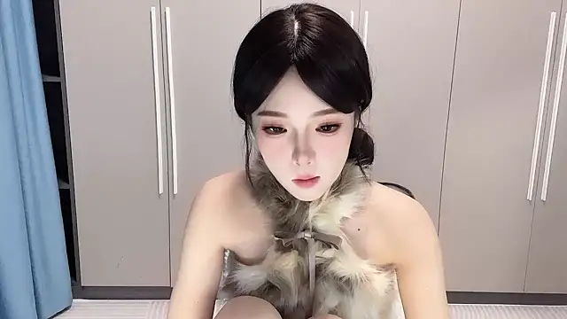 Q-ing online show from November 5, 2025, 12:27 pm