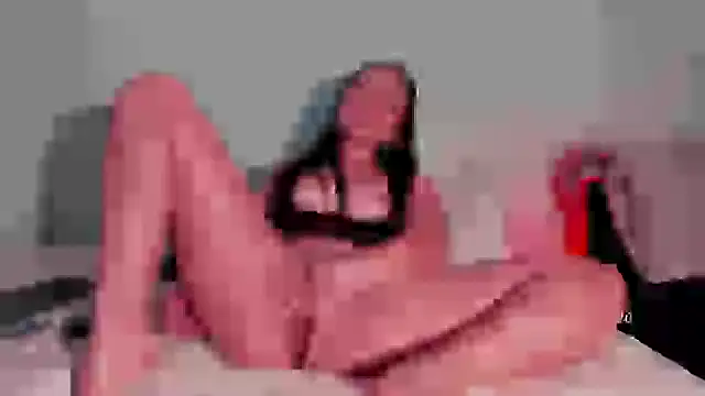 Luisa0110 online show from December 1, 2024, 9:26 pm