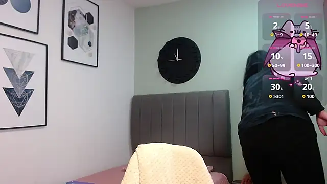 amy adams1 online show from November 18, 2025, 3:56 am