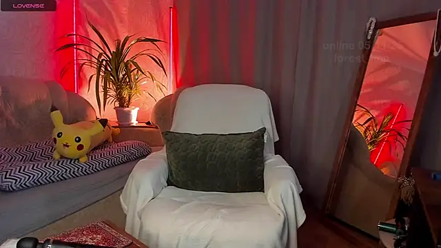 Snapshot of _Forest_Lina_ chatting on November 5, 2025, 12:16 pm Forest Lina online show from November 5, 2025, 12:16 pm