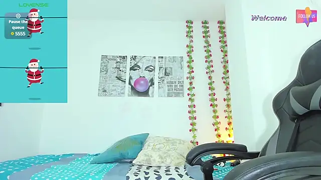 MEGANTARLY09 online show from December 28, 2024, 3:04 am