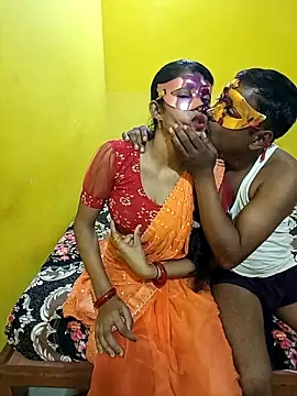 Snapshot of Rashili_Riya chatting on September 18, 2025, 6:59 am Rashili Riya online show from September 18, 2025, 6:59 am