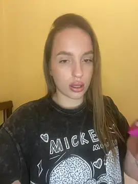 Snapshot of EdnaBradley chatting on February 26, 2026, 11:15 pm EdnaBradley online show from February 26, 2026, 11:15 pm