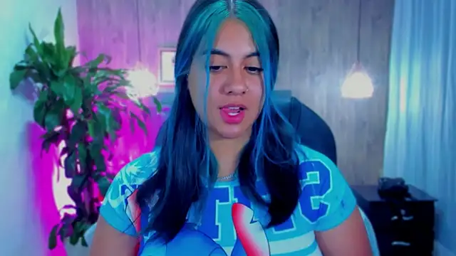 Xisu  online show from December 19, 2024, 10:24 am