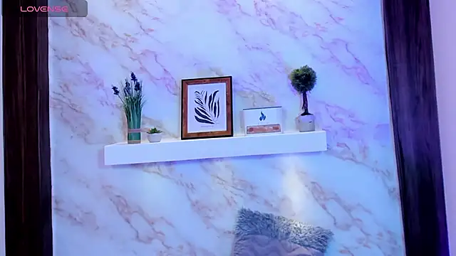 AmyBarton02 online show from November 8, 2025, 5:34 pm