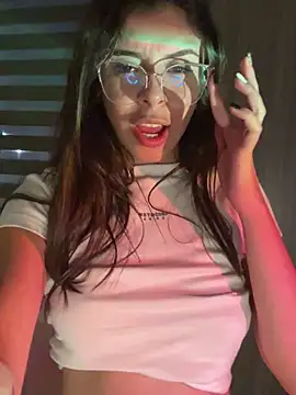 Snapshot of AmmyCollinsW chatting on December 26, 2024, 11:35 pm AmmyCollinsW online show from December 26, 2024, 11:35 pm