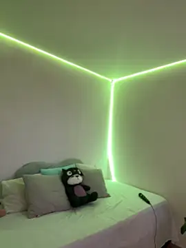 AmmyCollinsW online show from February 27, 2026, 10:21 pm