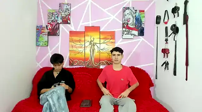 Fresahot2005 online show from December 16, 2024, 8:05 pm