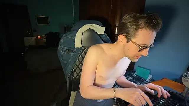 Stefisexy91 online show from February 19, 2025, 10:53 pm