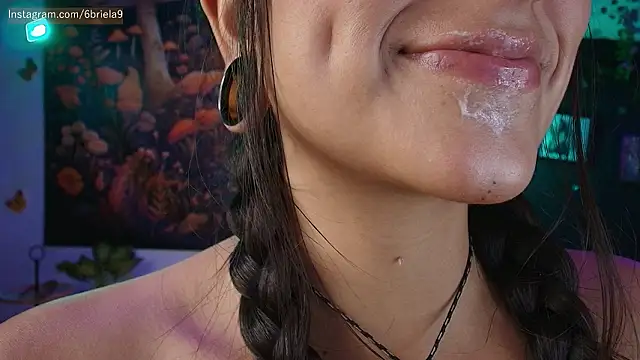 6Briela9  online show from March 29, 2026, 5:18 am