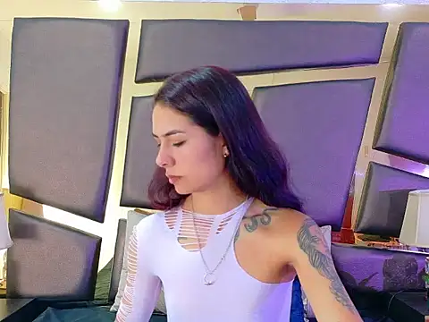 Snapshot of NicoleEsposito chatting on September 22, 2025, 1:02 pm NicoleEsposito online show from September 22, 2025, 1:02 pm