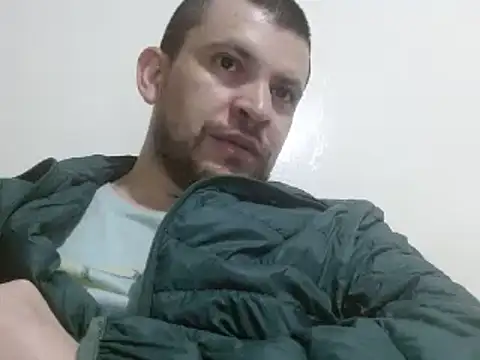 camiloking1720 online show from February 27, 2025, 2:21 am