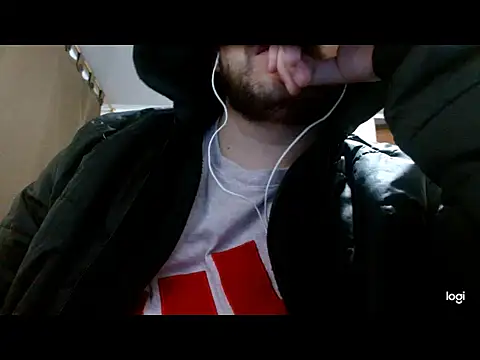 camiloking1720 online show from October 25, 2025, 12:29 am