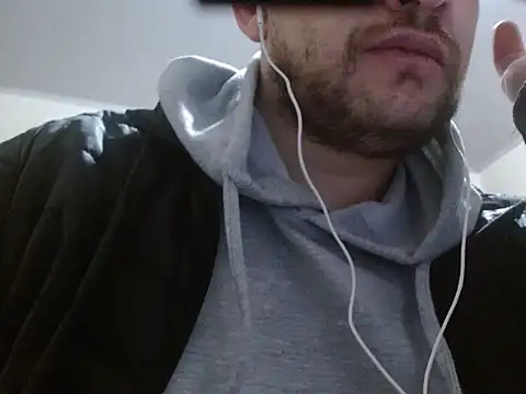 camiloking1720 online show from November 23, 2025, 1:11 pm