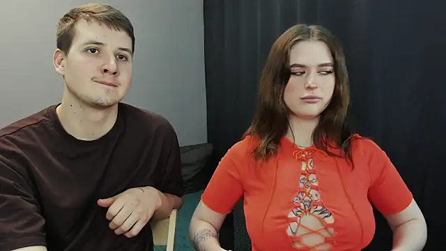 Pinku kitsune online show from March 9, 2025, 11:14 am