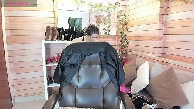 Victoria collins 1 online show from March 16, 2026, 11:25 am