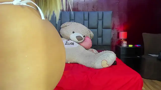 Dulcex69 online show from February 20, 2025, 5:40 pm