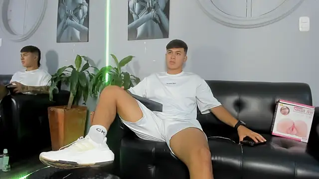 Cristopher strong online show from February 11, 2025, 12:48 pm