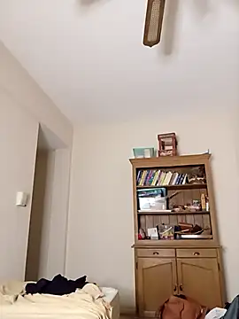 Snapshot of Sole_Love chatting on October 19, 2025, 3:18 am Sole Love online show from October 19, 2025, 3:18 am