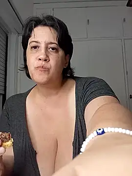 Snapshot of Sole_Love chatting on February 10, 2026, 2:04 am Sole Love online show from February 10, 2026, 2:04 am