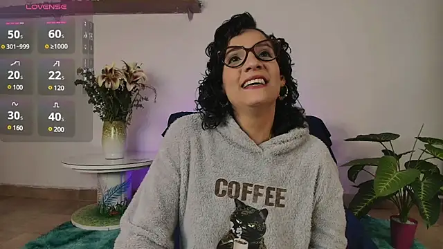 Elliee  online show from January 26, 2025, 1:15 pm