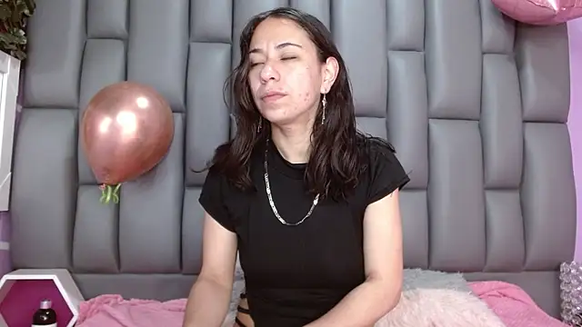 Snapshot of angelina_ny chatting on September 22, 2025, 1:46 pm angelina ny online show from September 22, 2025, 1:46 pm