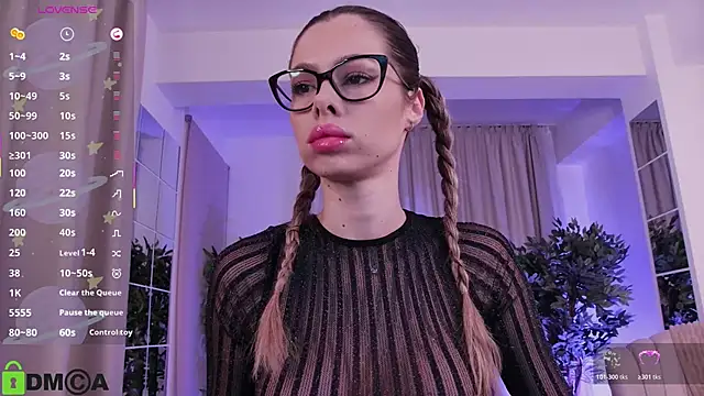 AllenaMoon online show from February 3, 2026, 8:14 pm