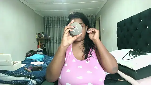 Indianmayaxoxo online show from January 8, 2026, 2:30 pm