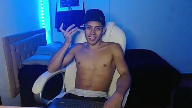 Iruma fat dick777 online show from February 15, 2025, 9:37 pm