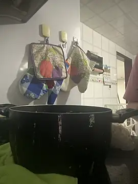 Freya Artemisa online show from April 5, 2026, 9:01 pm